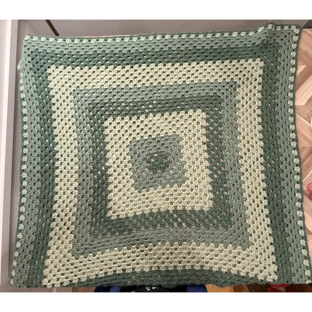 VTG‎  Hand Knit Crochet Granny 43